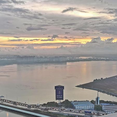 Yussy 2 Bedrooms Condo At R&F Princess Cove Johor Bahru Eksteriør billede