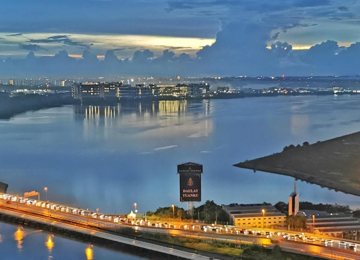 Yussy 2 Bedrooms Condo At R&F Princess Cove Johor Bahru Eksteriør billede